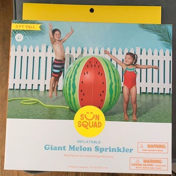 Giant Inflatable Watermelon Sprinkler - Picture 1 of 2